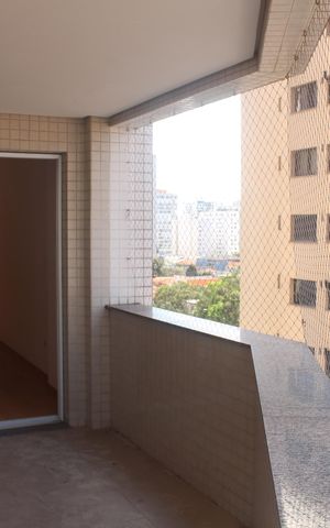 Apartamento à venda com 176m², 2 quartos e 2 vagasVaranda
