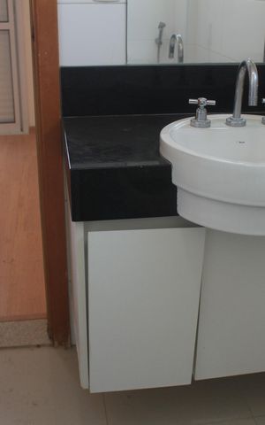 Apartamento à venda com 176m², 2 quartos e 2 vagasBanheiro da Suíte