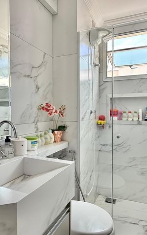 Apartamento à venda com 53m², 2 quartos e 1 vaga Apartamento à venda com 53m², 2 quartos e 1 vagaBanheiro Social