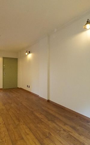 Apartamento à venda com 76m², 2 quartos e sem vagaSala