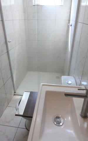 Casa para alugar com 60m², 2 quartos e sem vagaBanheiro