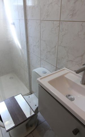 Casa para alugar com 60m², 2 quartos e sem vagaBanheiro
