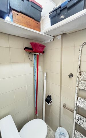 Apartamento para alugar com 77m², 2 quartos e 1 vaga Apartamento para alugar com 77m², 2 quartos e 1 vagaÁrea de Serviço - Banheiro