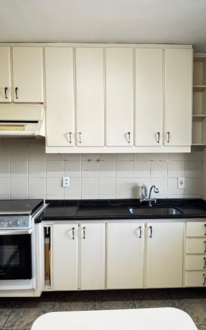 Apartamento para alugar com 77m², 2 quartos e 1 vaga Apartamento para alugar com 77m², 2 quartos e 1 vagaCozinha