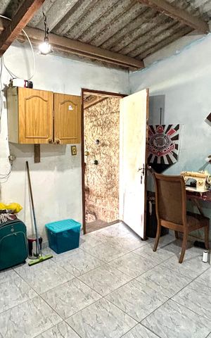 Casa à venda com 245m², 3 quartos e 2 vagas Casa à venda com 245m², 3 quartos e 2 vagasDespensa