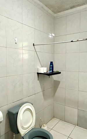 Casa à venda com 245m², 3 quartos e 2 vagas Casa à venda com 245m², 3 quartos e 2 vagasBanheiro 1