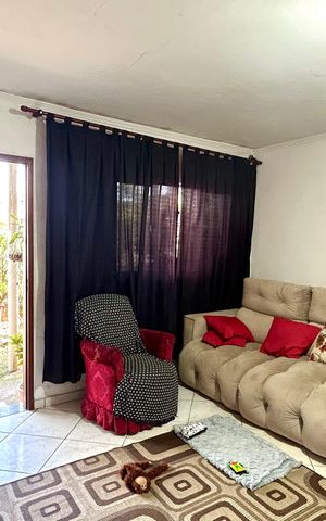 Casa à venda com 245m², 3 quartos e 2 vagas Casa à venda com 245m², 3 quartos e 2 vagasSala