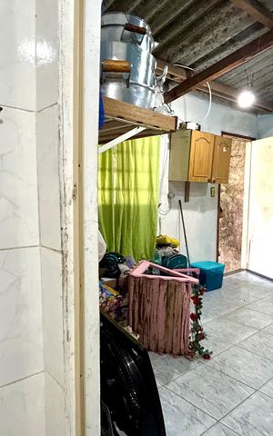 Casa à venda com 245m², 3 quartos e 2 vagas Casa à venda com 245m², 3 quartos e 2 vagasBanheiro 2