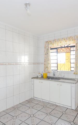 Casa à venda com 160m², 2 quartos e 2 vagasCozinha