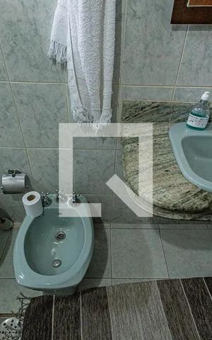 Casa para alugar com 141m², 2 quartos e 1 vaga Casa para alugar com 141m², 2 quartos e 1 vagaBanheiro
