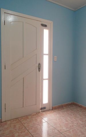 Casa para alugar com 100m², 2 quartos e 2 vagasSala