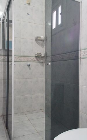 Casa para alugar com 100m², 2 quartos e 2 vagasBanheiro