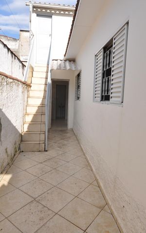 Casa para alugar com 65m², 2 quartos e 2 vagasQuintal