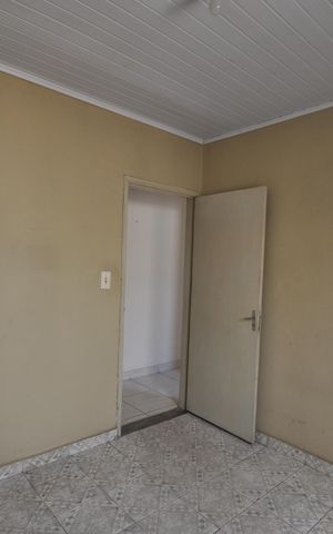 Casa para alugar com 65m², 2 quartos e 2 vagasQuarto 2