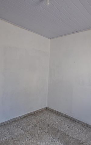 Casa para alugar com 65m², 2 quartos e 2 vagasQuarto 1