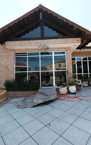 Casa à venda com 375m², 3 quartos e 3 vagasÁrea externa