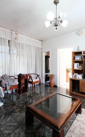 Casa à venda com 375m², 3 quartos e 3 vagasSala