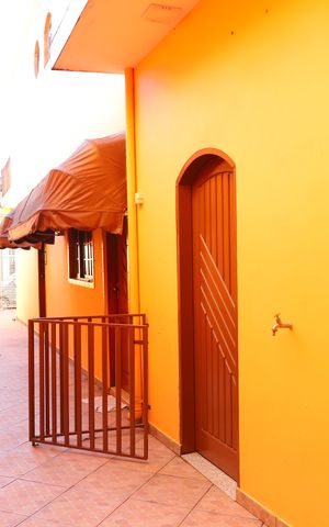 Casa para alugar com 80m², 2 quartos e 1 vagaQuintal