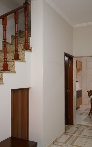 Casa para alugar com 80m², 2 quartos e 1 vagaSala