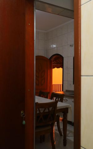 Casa para alugar com 80m², 2 quartos e 1 vagaBanheiro 2