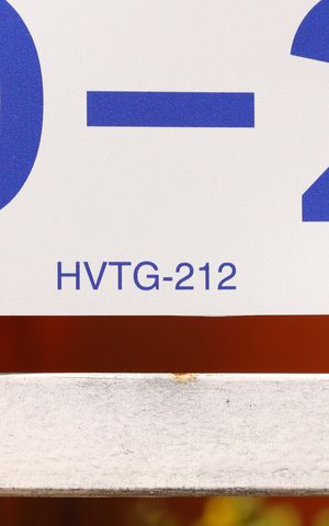 Casa para alugar com 80m², 2 quartos e 1 vagaPlaca GRANDE instalada no portão do imóvel, dia 21.09.2026 - Código da placa: HVTG-212