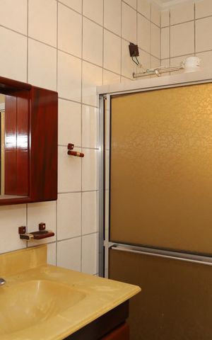 Casa para alugar com 80m², 2 quartos e 1 vagaBanheiro 1