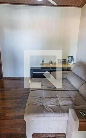 Casa para alugar com 141m², 2 quartos e 1 vaga Casa para alugar com 141m², 2 quartos e 1 vagaSala