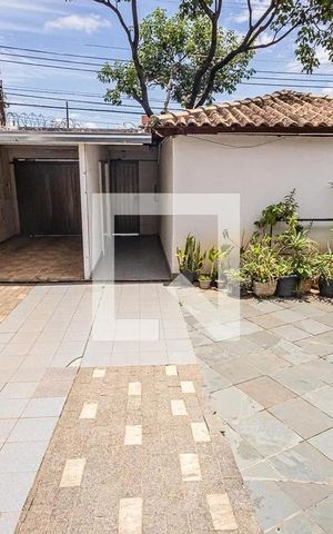 Casa para alugar com 141m², 2 quartos e 1 vaga Casa para alugar com 141m², 2 quartos e 1 vagaÁrea externa