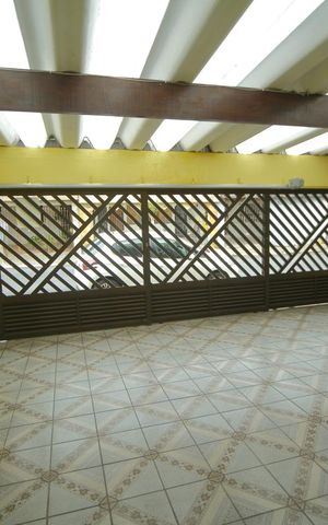 Casa à venda com 105m², 2 quartos e 3 vagasSala - vista 