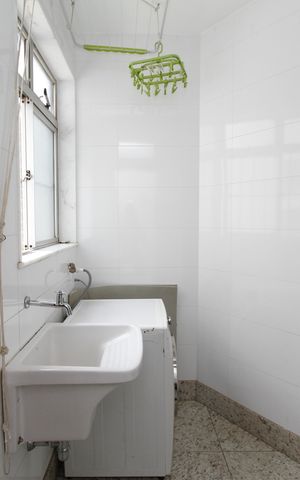 Apartamento à venda com 95m², 3 quartos e 1 vagaÁrea de Serviço