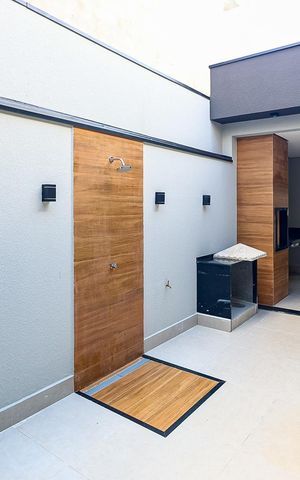 Casa à venda com 108m², 3 quartos e 2 vagas Casa à venda com 108m², 3 quartos e 2 vagasEspaço Gourmet