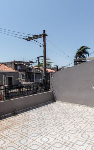 Casa para alugar com 163m², 2 quartos e 2 vagas Casa para alugar com 163m², 2 quartos e 2 vagasTerraço