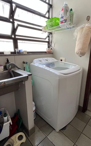 Apartamento à venda com 280m², 3 quartos e 2 vagas Apartamento à venda com 280m², 3 quartos e 2 vagasÁrea de Serviço