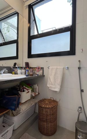 Apartamento à venda com 280m², 3 quartos e 2 vagas Apartamento à venda com 280m², 3 quartos e 2 vagasBanheiro da Suíte 2