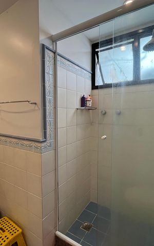 Apartamento à venda com 280m², 3 quartos e 2 vagas Apartamento à venda com 280m², 3 quartos e 2 vagasBanheiro da Suíte 1