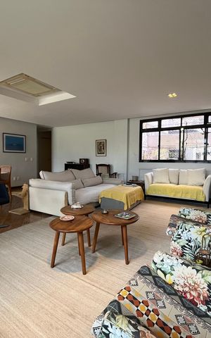 Apartamento à venda com 280m², 3 quartos e 2 vagas Apartamento à venda com 280m², 3 quartos e 2 vagasSala