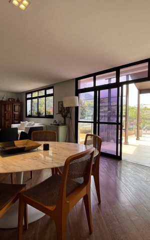 Apartamento à venda com 280m², 3 quartos e 2 vagas Apartamento à venda com 280m², 3 quartos e 2 vagasSala