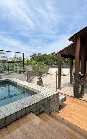 Apartamento à venda com 280m², 3 quartos e 2 vagas Apartamento à venda com 280m², 3 quartos e 2 vagasPiscina