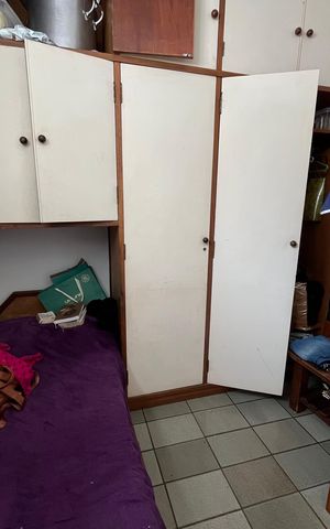 Apartamento à venda com 280m², 3 quartos e 2 vagas Apartamento à venda com 280m², 3 quartos e 2 vagasQuarto de Serviço