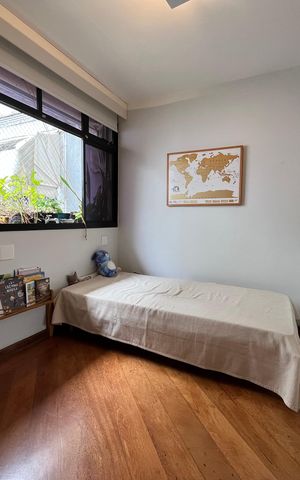 Apartamento à venda com 280m², 3 quartos e 2 vagas Apartamento à venda com 280m², 3 quartos e 2 vagasQuarto Suíte 1