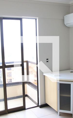 Apartamento para alugar com 76m², 3 quartos e 1 vagaSuíte