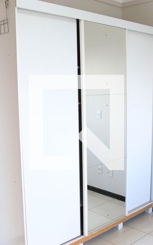 Apartamento para alugar com 76m², 3 quartos e 1 vagaQuarto 02