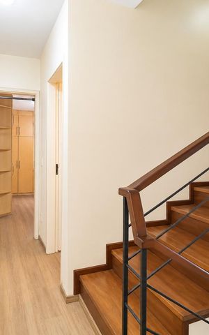 Casa de condomínio para alugar com 107m², 3 quartos e 2 vagas Casa de condomínio para alugar com 107m², 3 quartos e 2 vagasCorredor