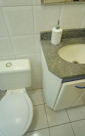 Apartamento à venda com 53m², 2 quartos e 1 vagaBanheiro 