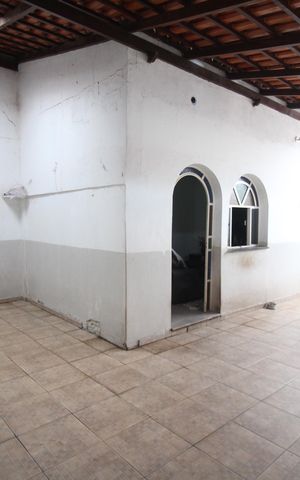 Casa para alugar com 268m², 5 quartos e 2 vagasQuintal