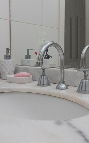 Apartamento à venda com 73m², 3 quartos e 2 vagasBanheiro do Quarto 1
