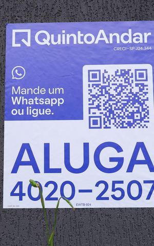 Apartamento para alugar com 46m², 2 quartos e sem vagaPlaca GRANDE instalada na fachada do condomínio, dia 22.09.26 - Código da placa: EWTB-924