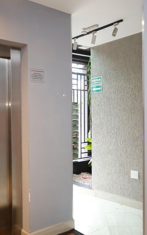 Apartamento para alugar com 46m², 2 quartos e sem vagaÁrea comum - Saguão do prédio