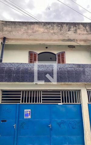 Casa à venda com 132m², 3 quartos e 1 vagaFachada