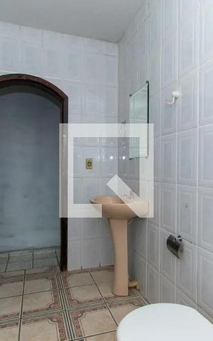 Casa à venda com 132m², 3 quartos e 1 vagaBanheiro